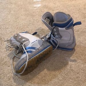 Roxy Snowboarding Boots Sz 7